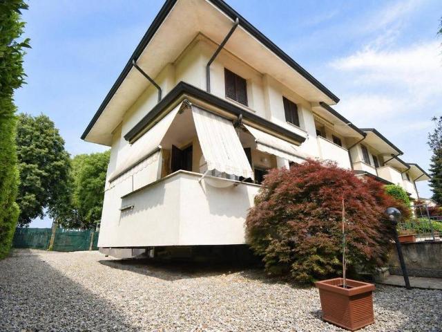 Villa Schiera in vendita a Agrate Brianza, Lombardia