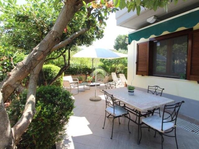 Villa Schiera in vendita a Agropoli, Campania