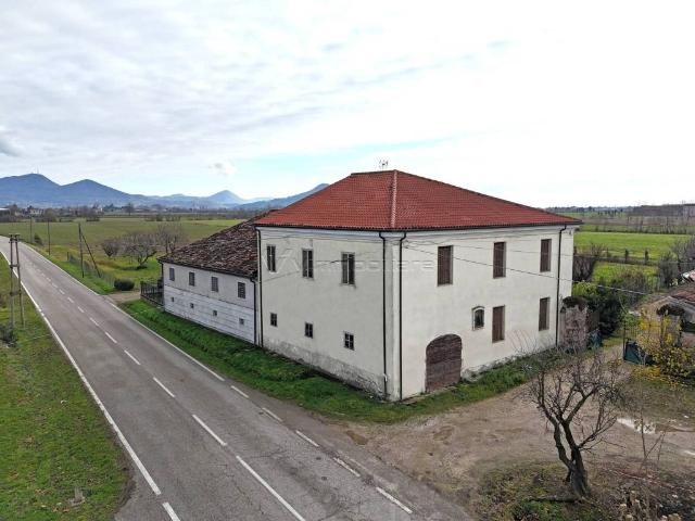 Villa Schiera in vendita a Agugliaro, Veneto