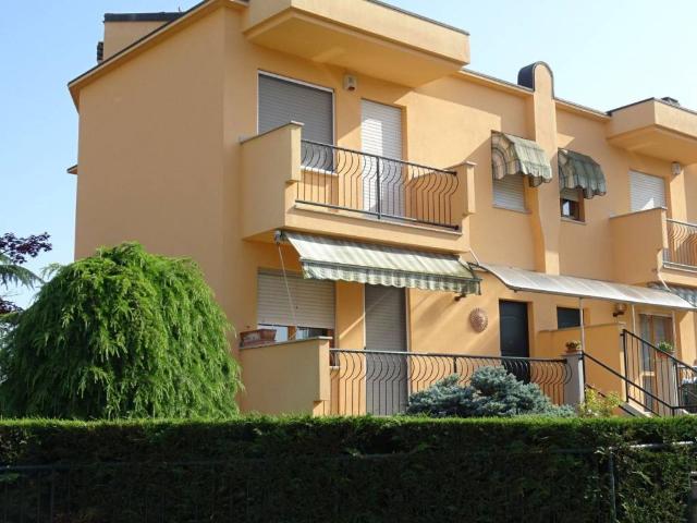 Villa Schiera in vendita a Piemonte, Cuneo