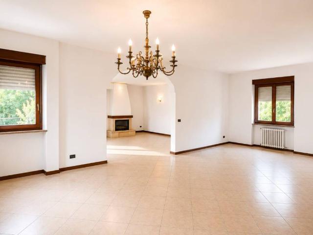 Villa Schiera in vendita a Piemonte, Cuneo