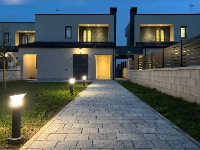 Villa Schiera in vendita a Roma Capitale, Lazio