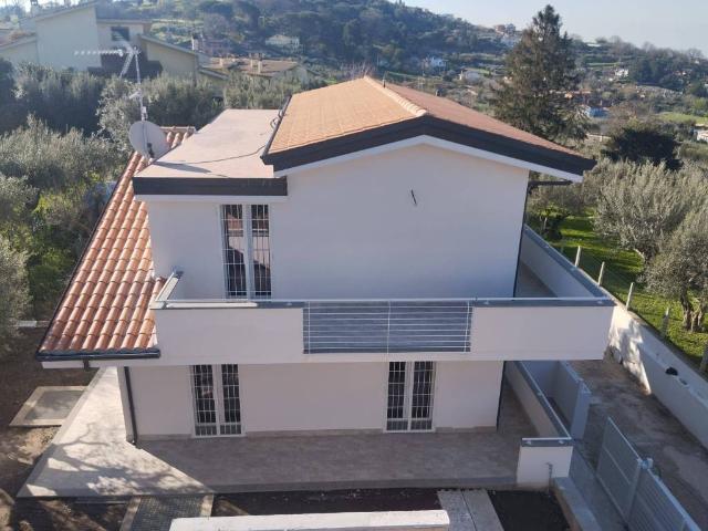 Villa Schiera in vendita a Roma Capitale, Lazio