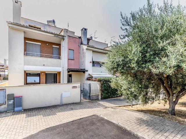 Villa Schiera in vendita a Roma Capitale, Lazio
