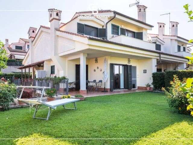 Villa Schiera in vendita a Roma Capitale, Lazio
