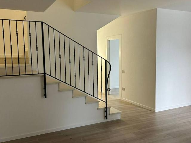 Ville Schiera in vendita a Albignasego, Carpanedo