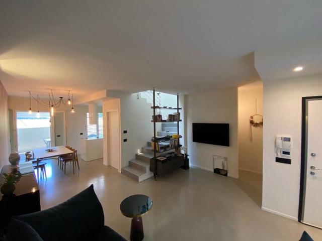 Villa Schiera in vendita a Colline Matildiche, Re