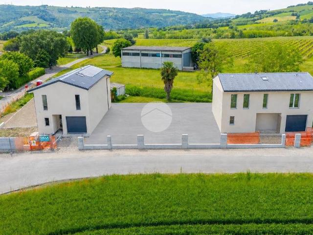 Villa Schiera in vendita a Colline Matildiche, Re