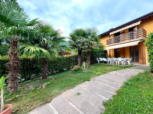 Villa Schiera in vendita a Albino, Lombardia