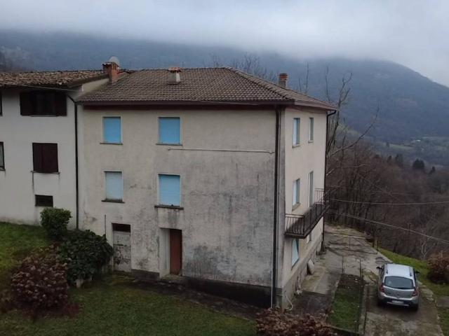 Villa Schiera in vendita a Albino, Lombardia