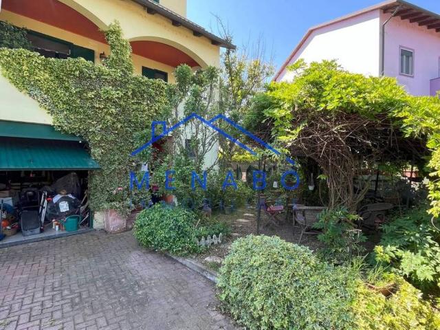 Villa Schiera in vendita a Piemonte, Alessandria