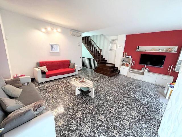 Villa Schiera in vendita a Piemonte, Alessandria