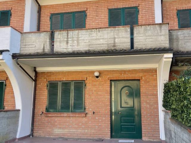 Villa Schiera in vendita a Piemonte, Alessandria