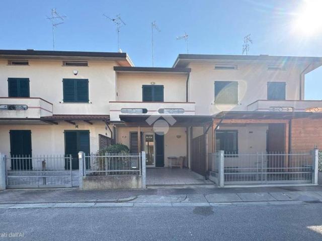 Villa Schiera in vendita a Unione dei comuni della Bassa Romagna, Alfonsine