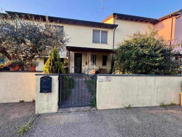 Villa Schiera in vendita a Unione dei comuni della Bassa Romagna, Alfonsine