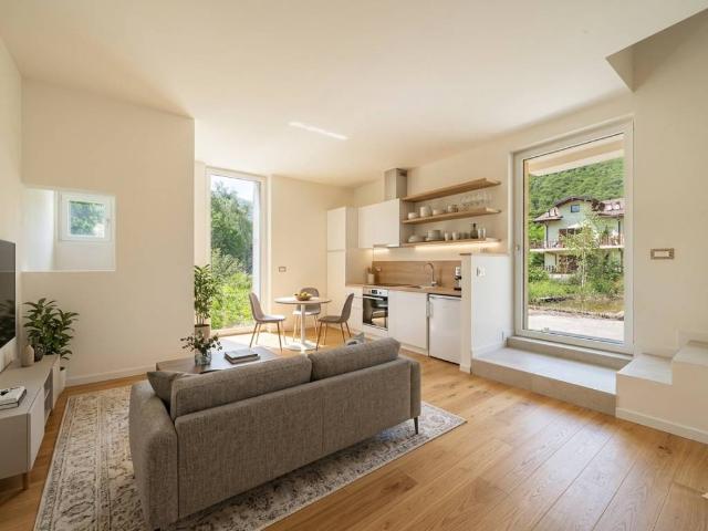 Villa Schiera in vendita a Lanzo d'Intelvi, Como