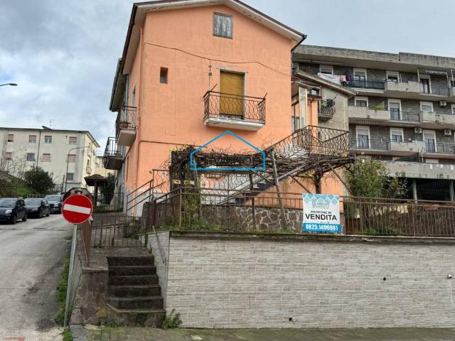Villa Schiera in vendita a Altavilla Irpina, Campania