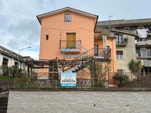 Villa Schiera in vendita a Altavilla Irpina, Campania