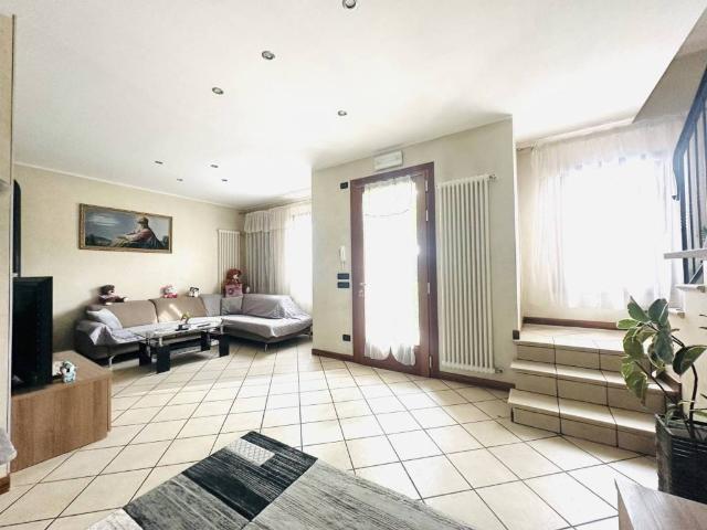 Villa Schiera in vendita a San Vito di Altivole, Altivole