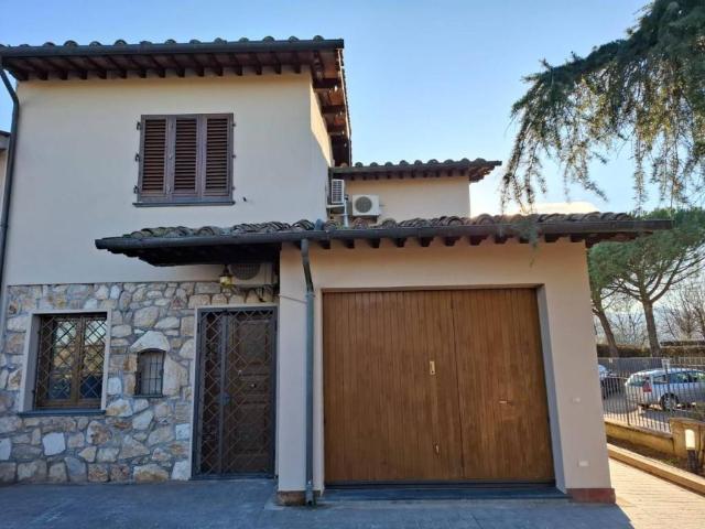 Villa Schiera in vendita a Altopascio, Toscana