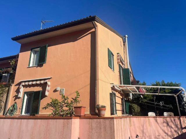 Villa Schiera in vendita a Cafaggio, Ameglia