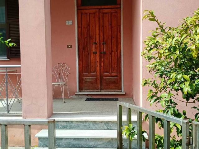 Villa Schiera in vendita a Ameglia, Liguria