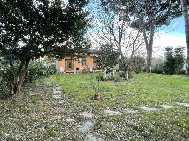 Villa Schiera in vendita a Cafaggio, Ameglia
