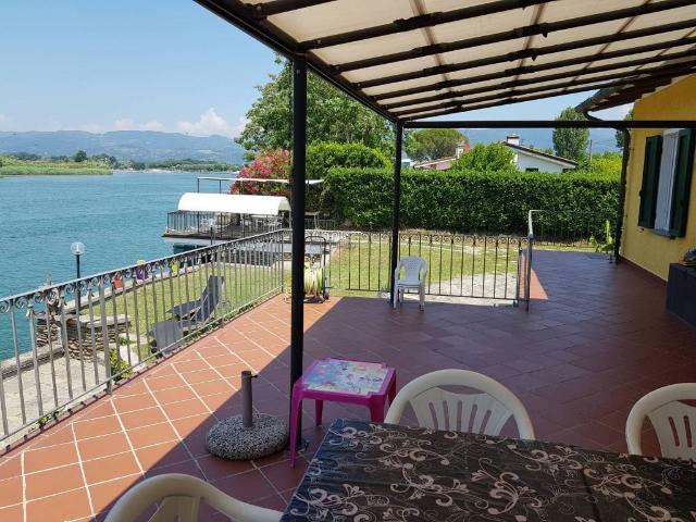 Villa Schiera in vendita a Ameglia, Liguria