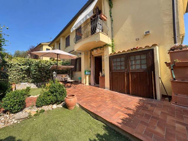 Villa Schiera in vendita a Fornole, Amelia