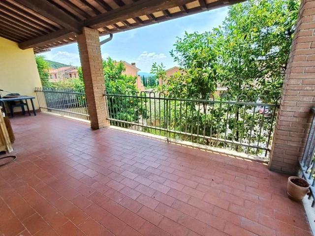 Villa Schiera in vendita a Santa Maria, Amelia