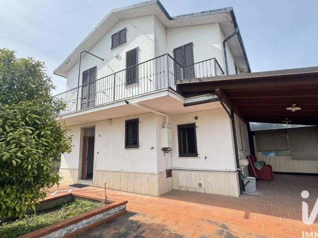 Villa Schiera in vendita a Unione dei Comuni della Val Vibrata, Ancarano