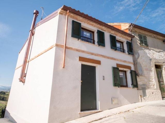 Villa Schiera in vendita a Marche, Ancona