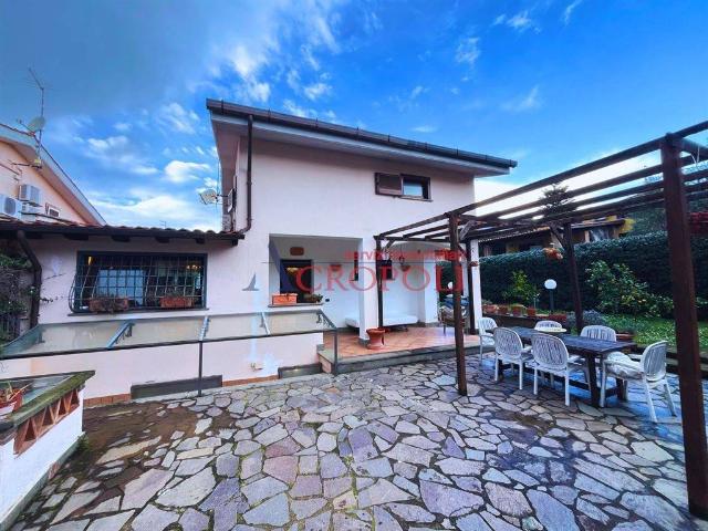 Villa Schiera in vendita a Residenza Claudia, Roma Capitale