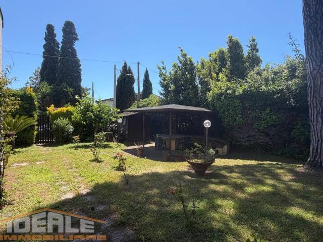 Villa Schiera in vendita a Colle Romito, Roma Capitale