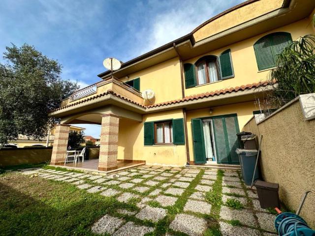 Villa Schiera in vendita a Melorosso, Roma Capitale