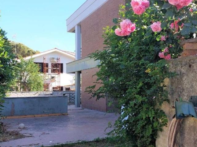 Villa Schiera in vendita a Roma Capitale, Lazio