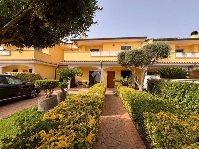 Villa Schiera in vendita a Villa Claudia, Roma Capitale