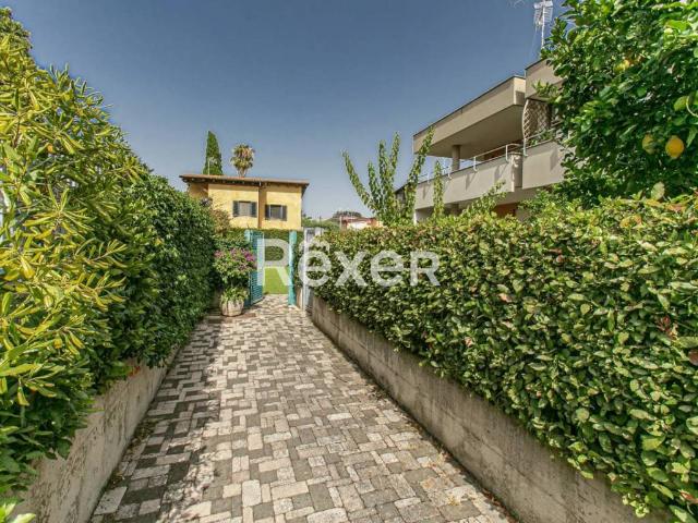 Villa Schiera in vendita a Casal Palocco, Roma