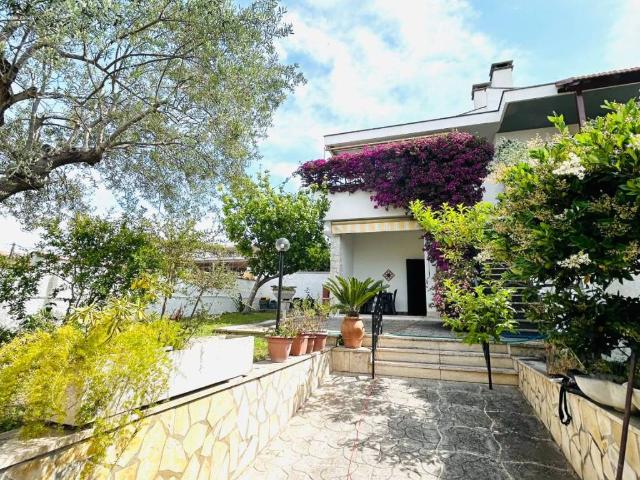 Villa Schiera in vendita a Piscinari, Roma Capitale