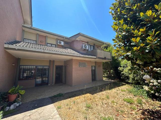 Villa Schiera in vendita a Piscinari, Roma Capitale