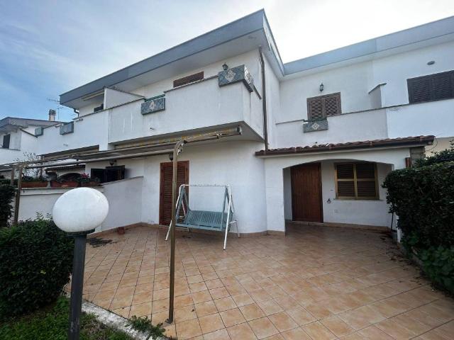 Villa Schiera in vendita a Villa Claudia, Roma Capitale