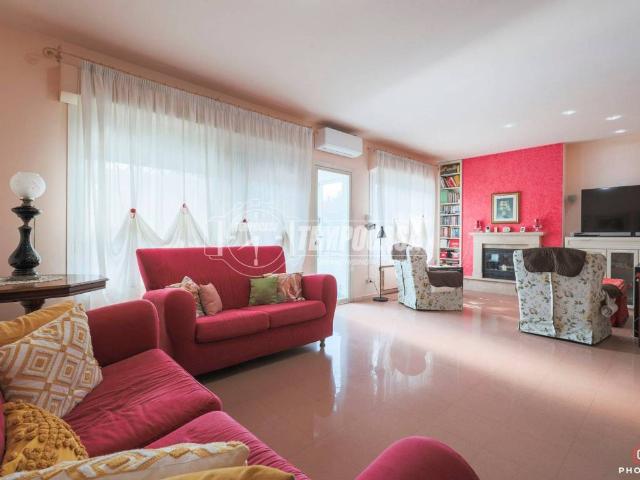 Villa Schiera in vendita a Unione Terre d'Acqua, Anzola Dell'emilia