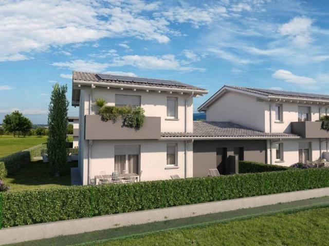 Villa Schiera in vendita a Cascina Caldara, Appiano Gentile