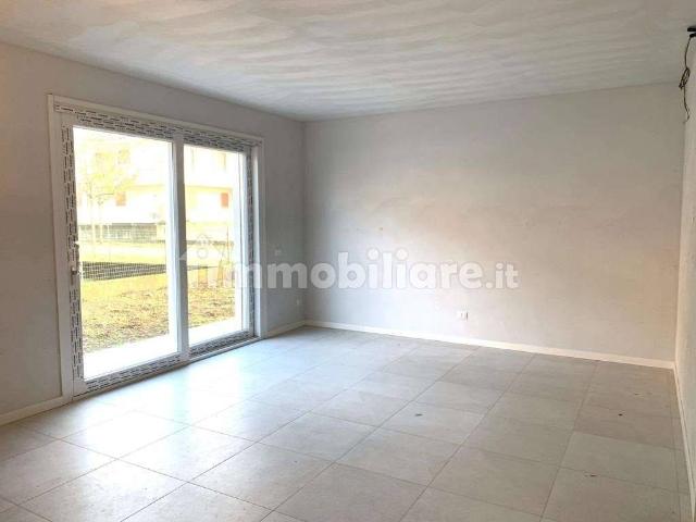 Villa Schiera in vendita a Cascina Caldara, Appiano Gentile