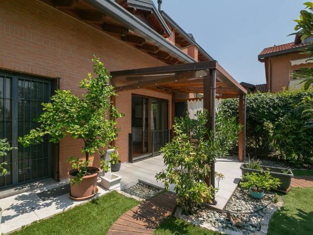 Villa Schiera in vendita a Cascina del Bruno, Arcore
