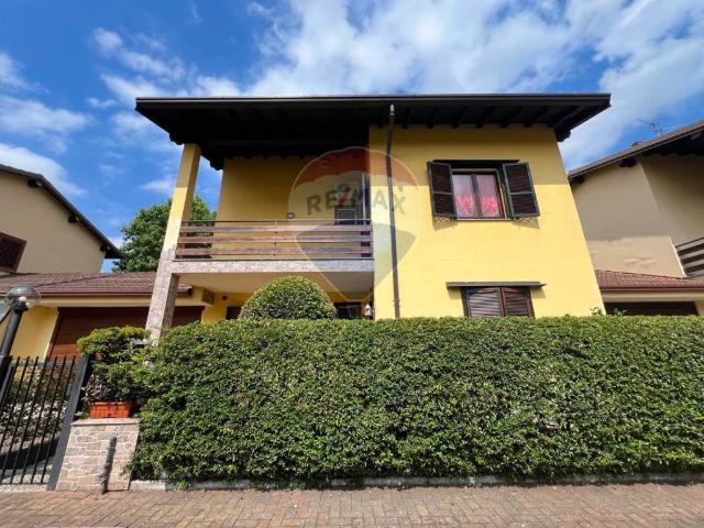 Villa Schiera in vendita a Cascina del Bruno, Arcore