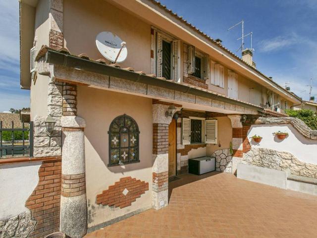 Villa Schiera in vendita a Tor San Lorenzo, Ardea