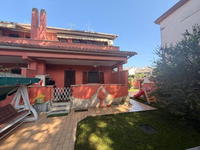 Villa Schiera in vendita a Roma Capitale, Lazio