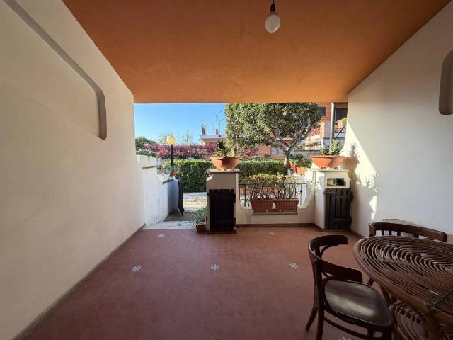Villa Schiera in vendita a Lido dei Coralli, Roma Capitale