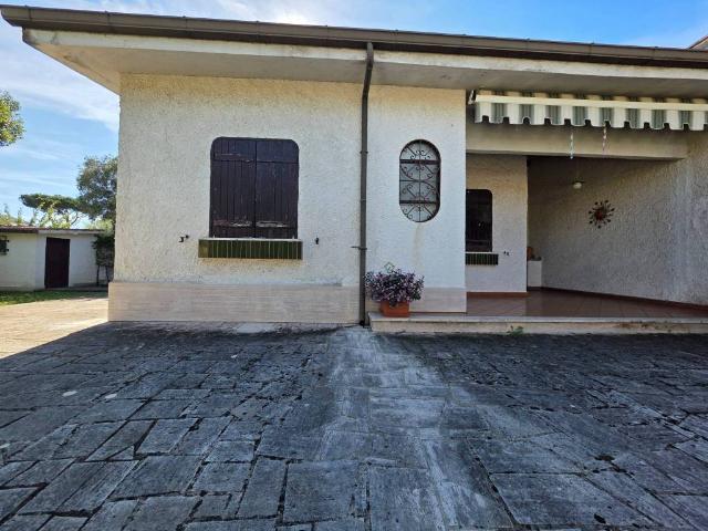 Villa Schiera in vendita a Colle Romito, Ardea